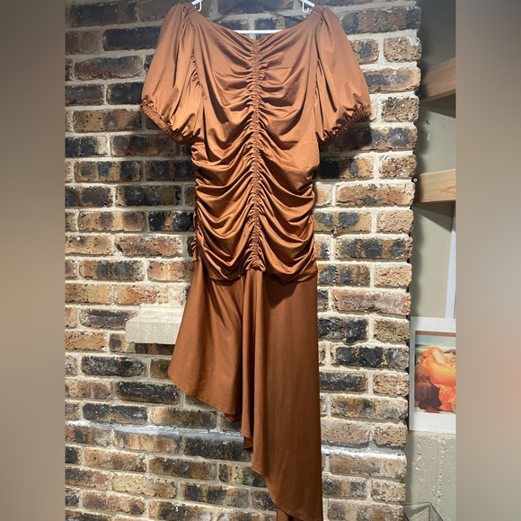 Maxine Puff Sleeve Twist Front Asymmetric Hem Dress - Picture 6 of 12